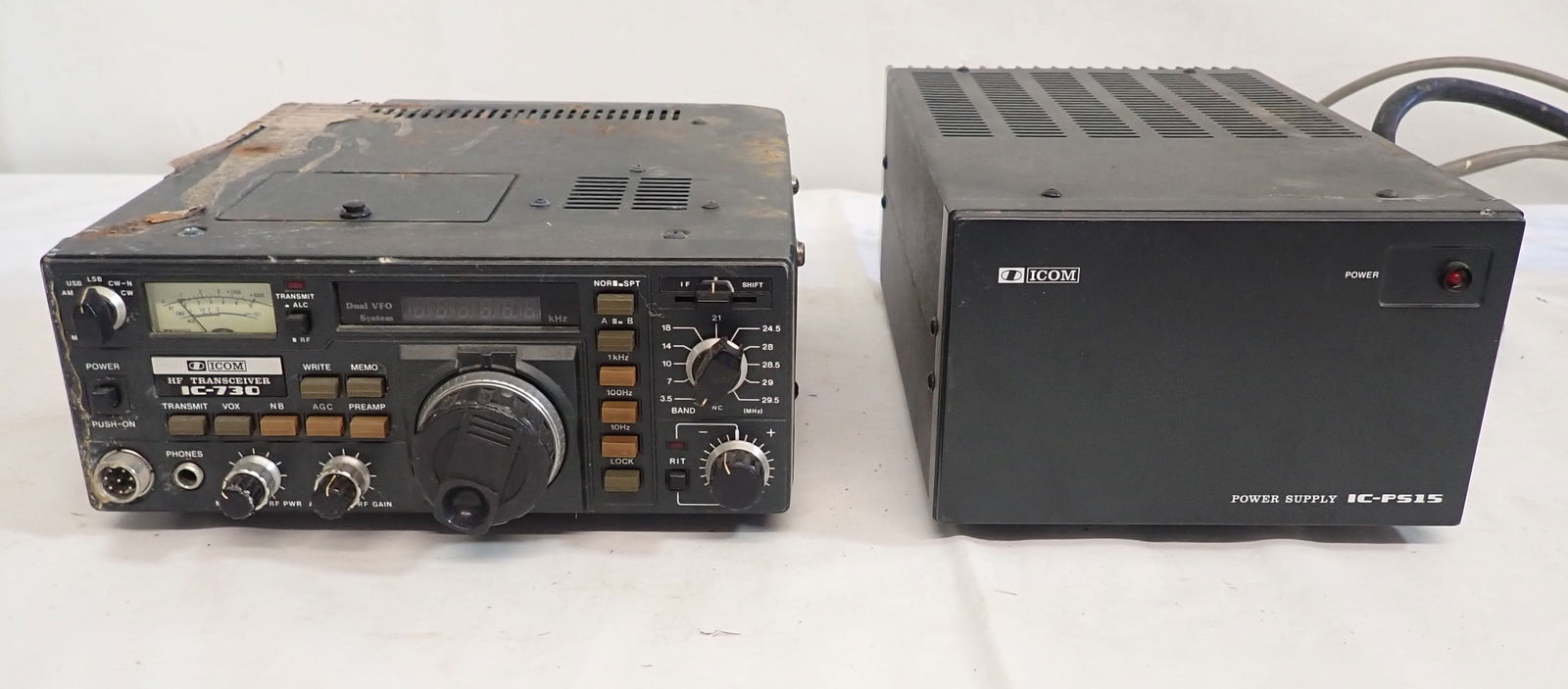 Icom IC-730 Transceiver & IC-PS15 Power Supply (1 of 7)