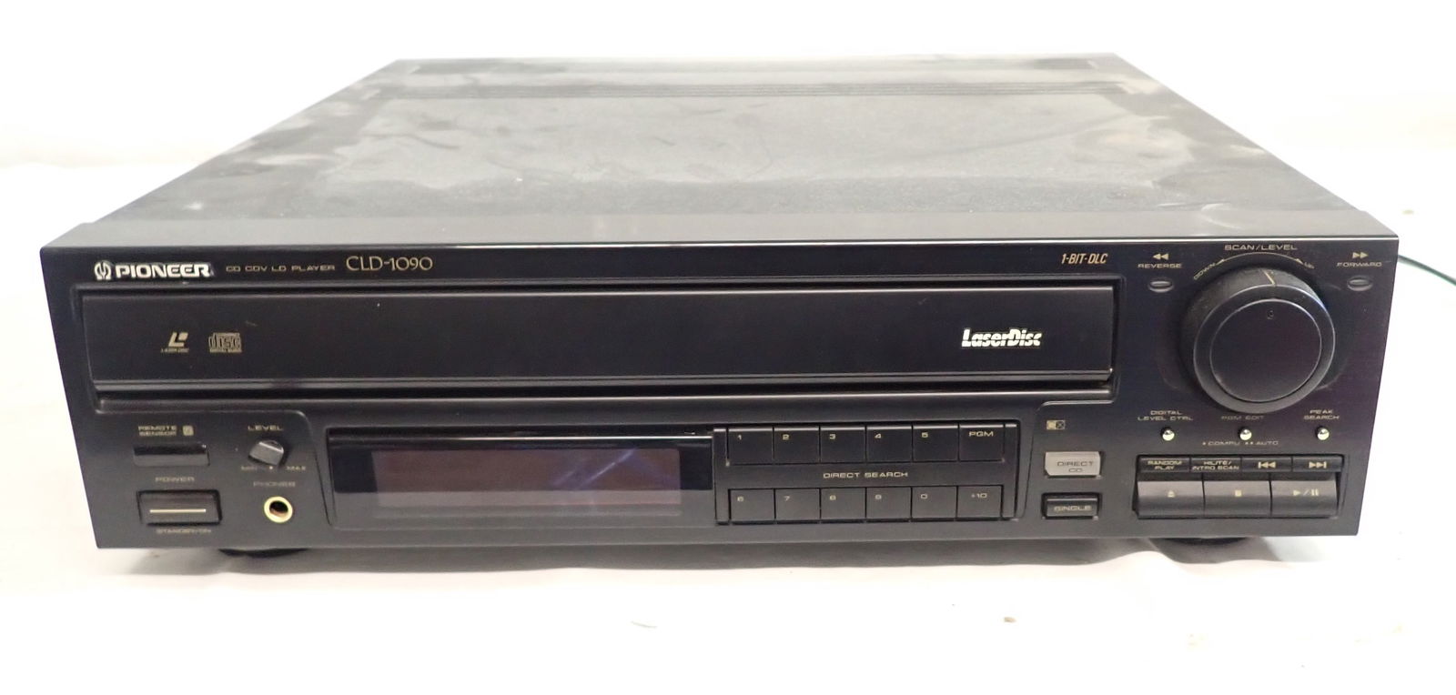 Pioneer CLD-1090 Laserdisc Player (1 of 2)