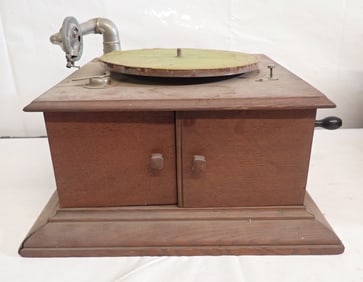 Phonograph