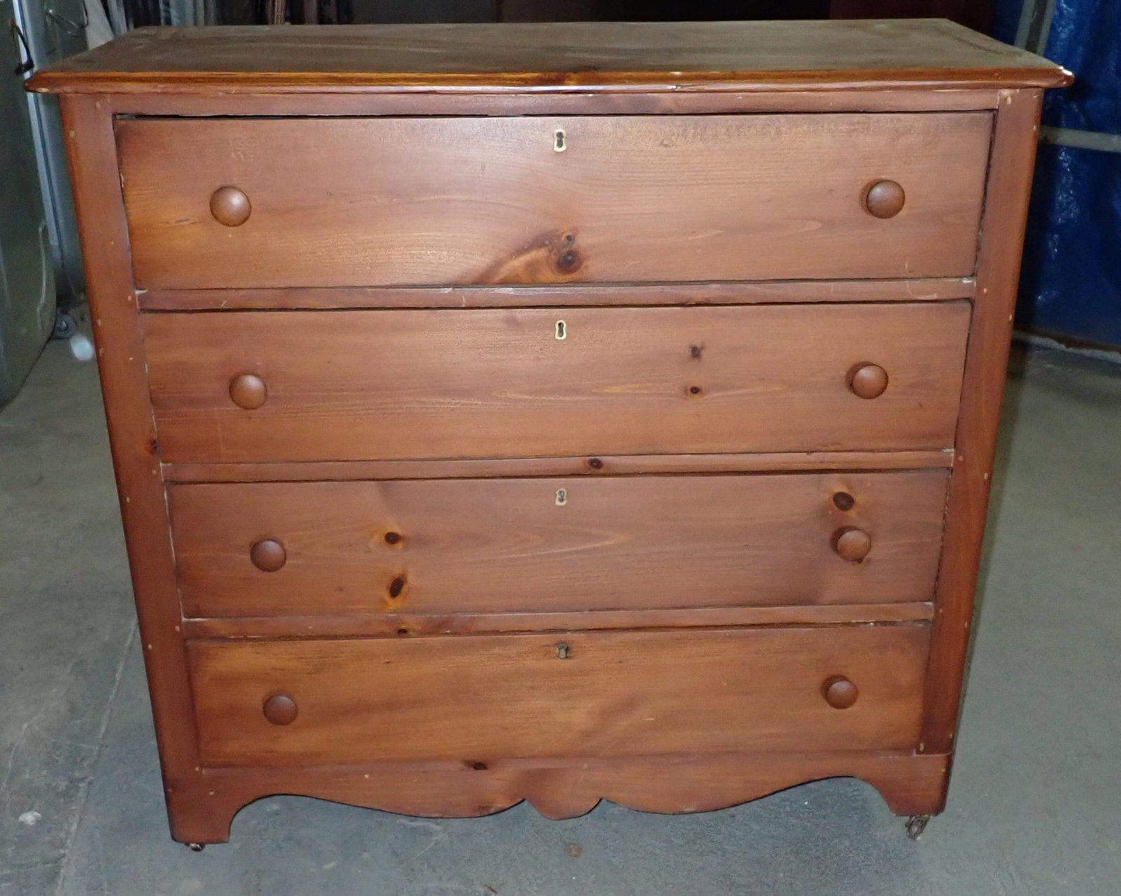 4 Drawer Chest: Apprx 17" x 38 3/4" x 36 1/4" tall. No in house shipping ! Bring help to remove