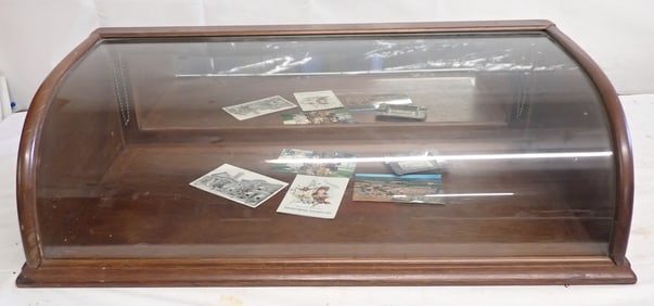 Lighted Counter Top Showcase & Contents