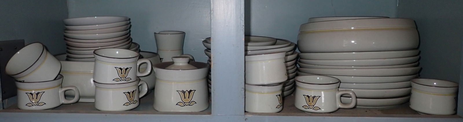 Denby Stoneware Dinnerware: No in house shipping !