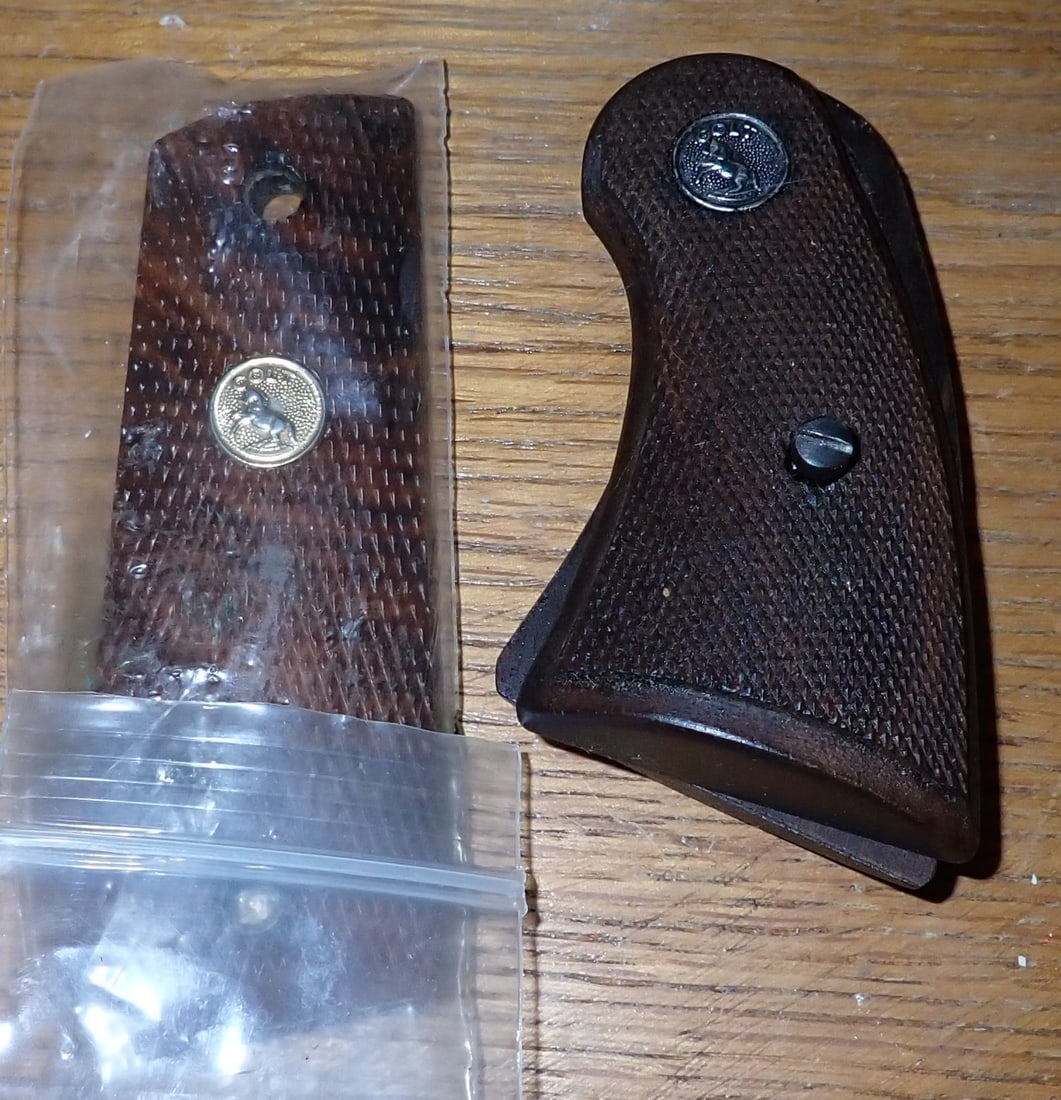 Colt Pistol Grips: Shipping available