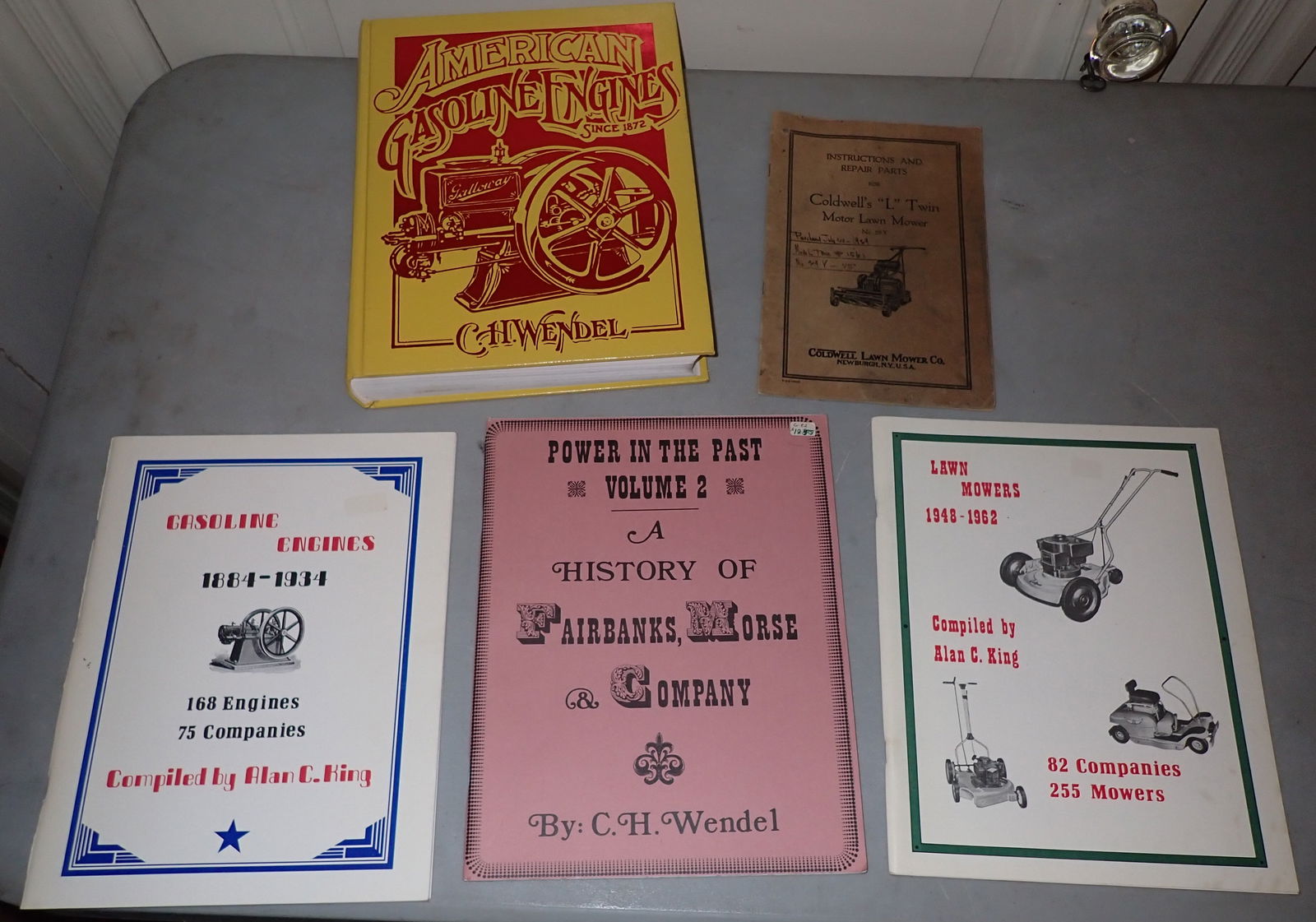 C.H Wendel American Gasoline Engines Book Coldwells Lawnmower Manual (1 of 3)