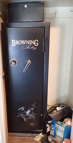 Browning Sterling Gun Safe & Closet Contents