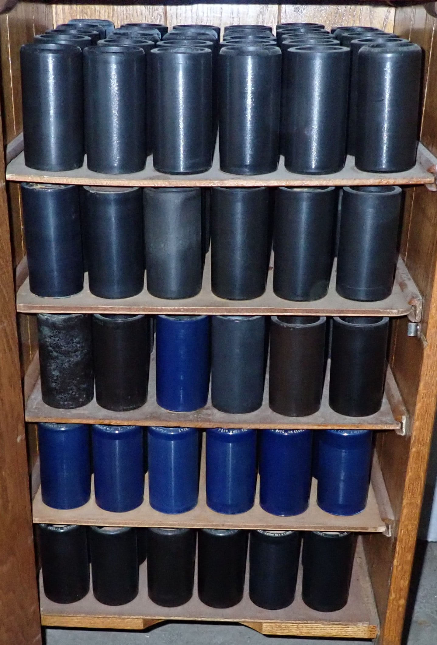 Cylinder Records: Does not include cabinet. If picking up, must be picked up and removed BEFORE 1pm. Shipping available ($40 handling charge, plus postage)