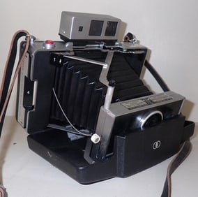 Polaroid Automatic 250 Land Camera