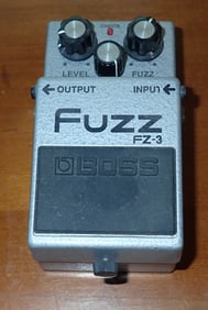 Boss Fuzz FZ-3 Guitar Effect Pedal
