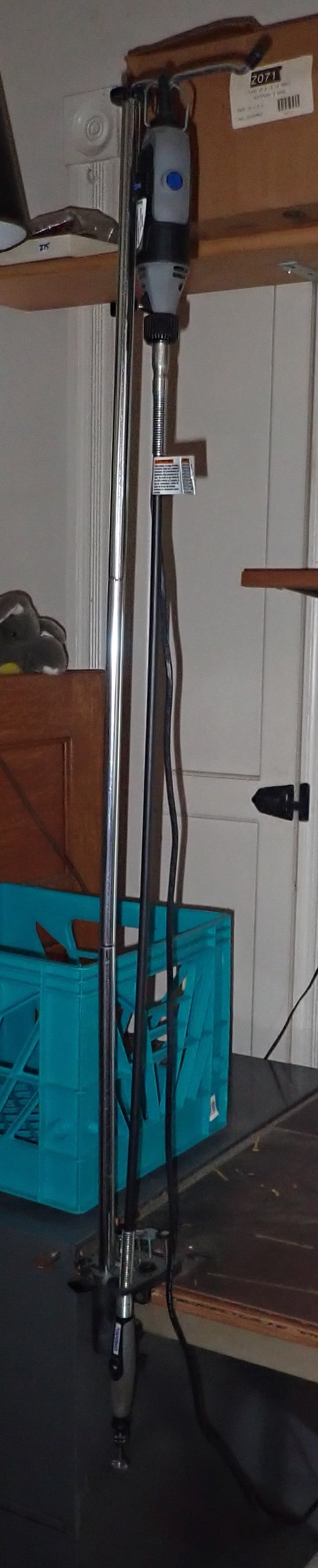 2 Dremels & Stand: Pick up and remove before 1pm. Stand and Dremels only ! Buyer to bring phillips screwdriver and remove from second floor.