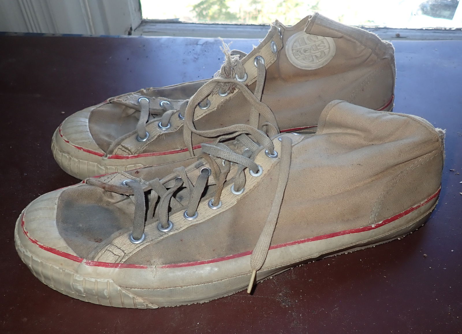 Vintage Keds Sneakers: Shipping available