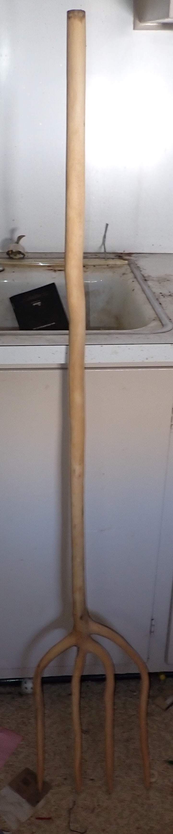 Primitive Style Hay Fork (1 of 2)