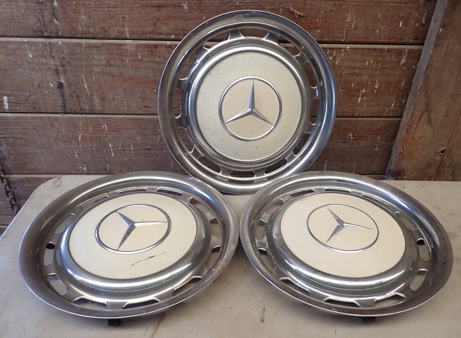 (3) 1979 Mercedes Diesel 220 TD Hubcaps: Shipping available