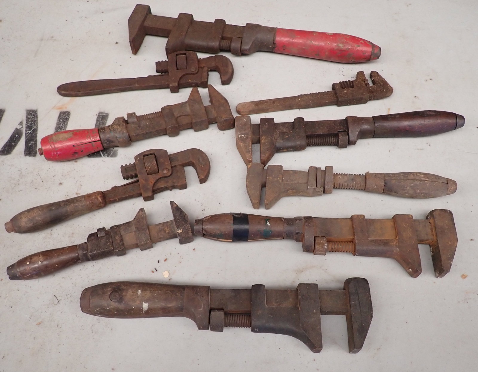 Pipe Wrenches: Longest is apprx 15". Shipping available