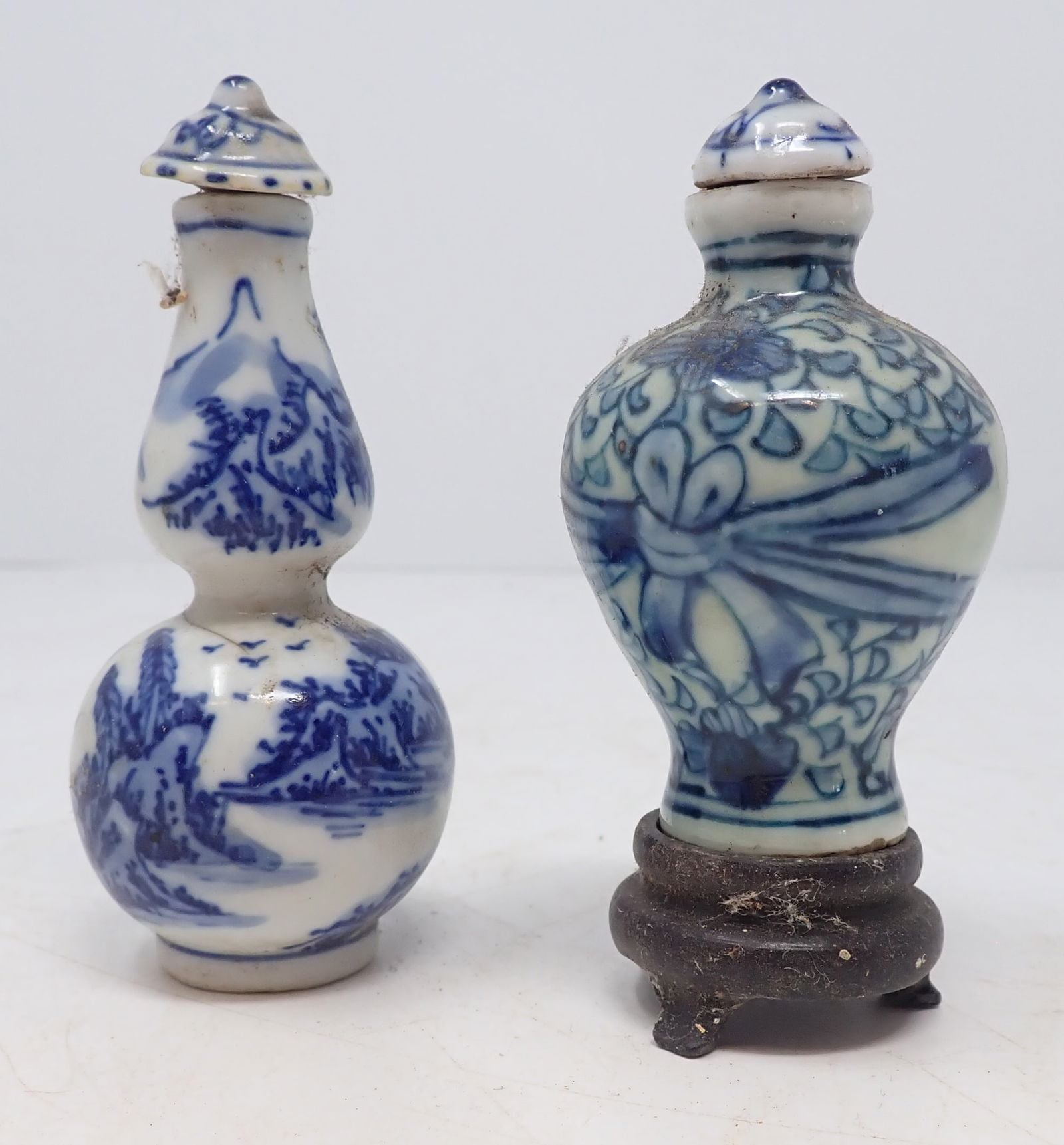 Chinese Porcelain Snuff Bottles incl Double Gourd: Tallest is apprx 2 3/4" tall. Shipping available