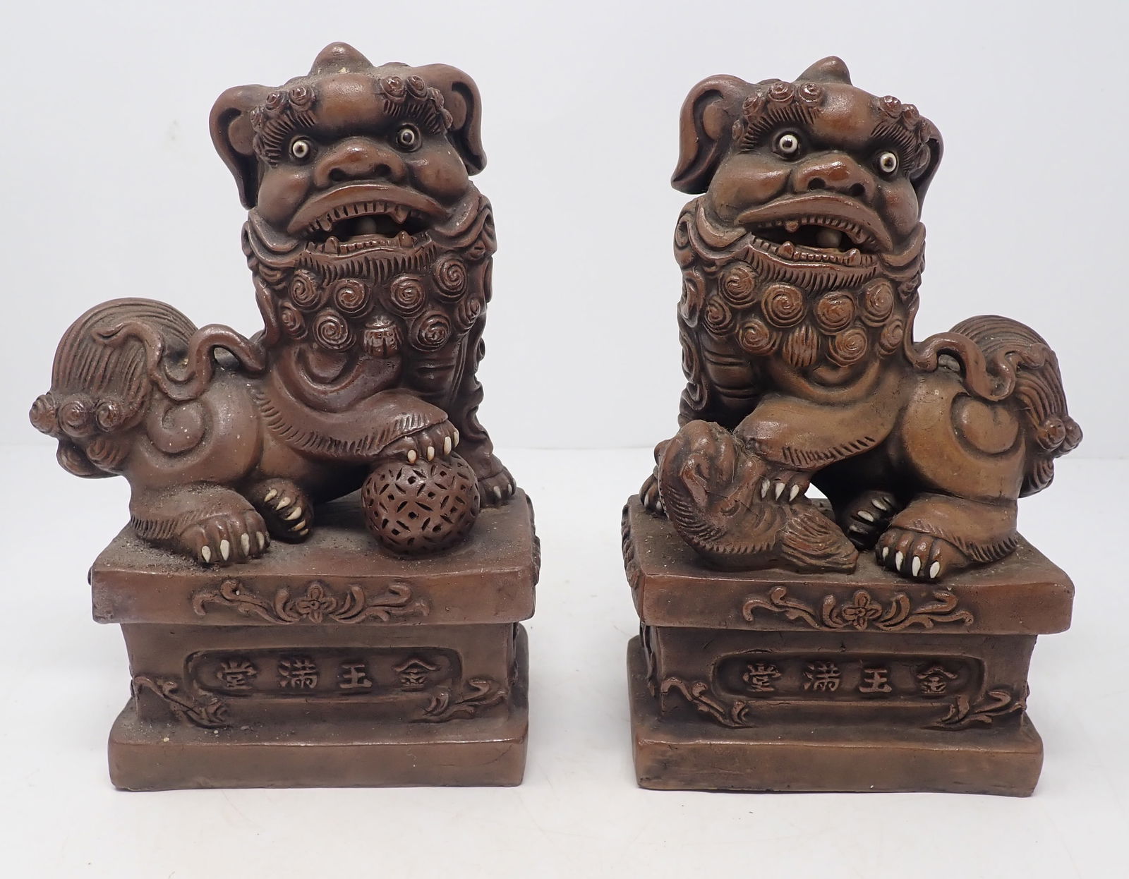 2 Clay Foo Dogs: Approx 2 7/8" x 5 1/4"x 8" tall. Shipping available