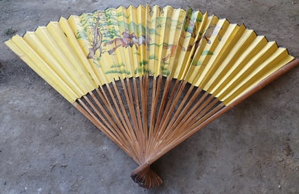 Oversized Chinese Hand Fan