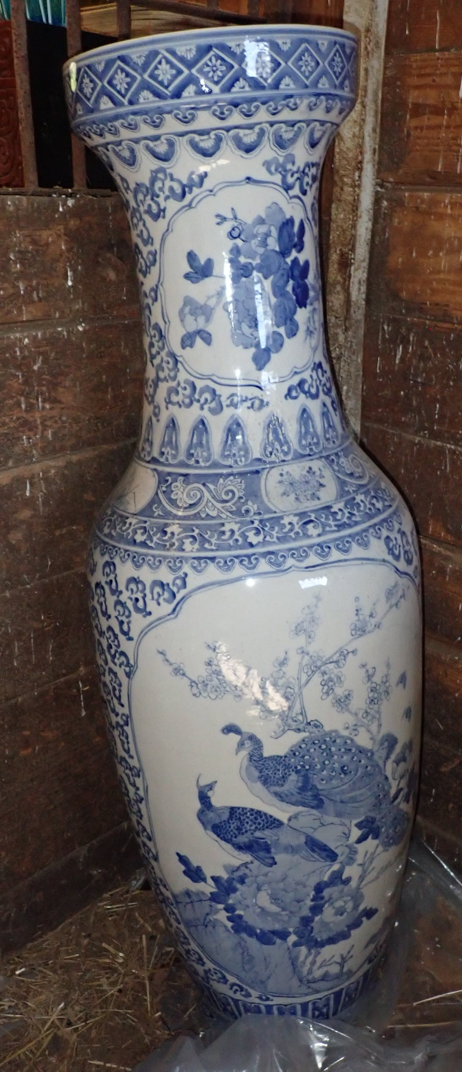 Large Chinese Chinoiserie Vase: Approx 16" in diameter and 55" tall. No in house shipping ! Bring help to remove !