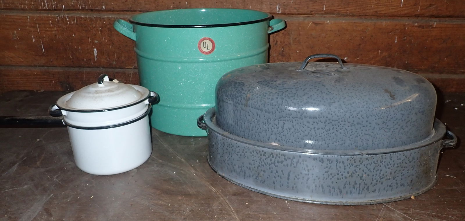 Agateware Pots & Roaster (1 of 7)