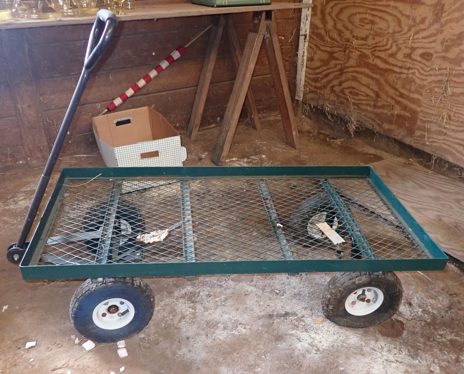 Garden Cart / Wagon (1 of 2)