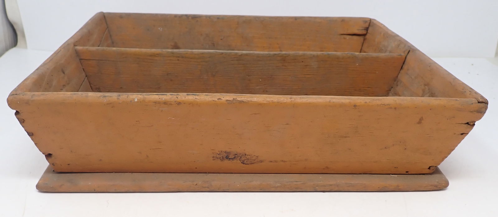 Salmon Colored Divided Knife Box: Approx 10 1/4" x 13 3/8" x 3 3/8" tall. Shipping available