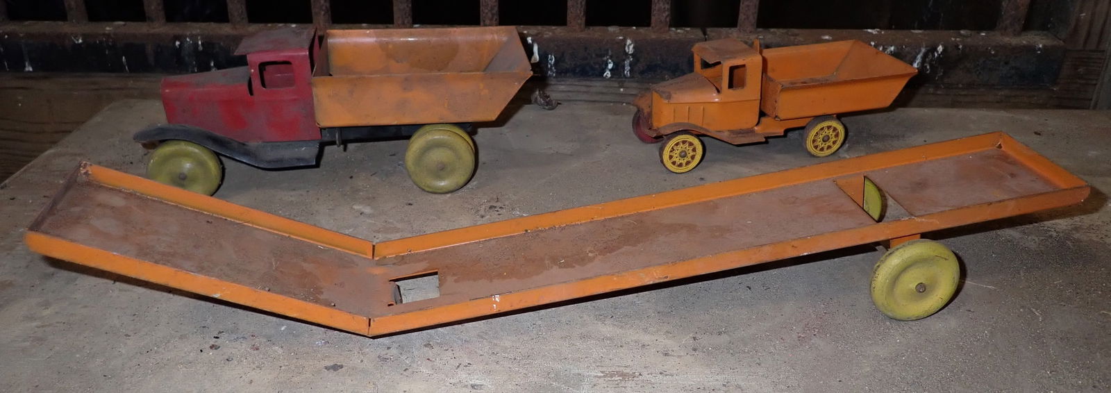 Wyandotte Dump Trucks & Trailer (1 of 7)