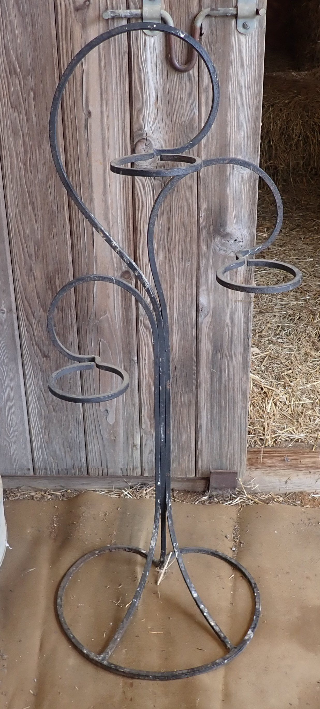 Metal Plant Stand: Approx 41 1/2" tall. NO in house shipping !