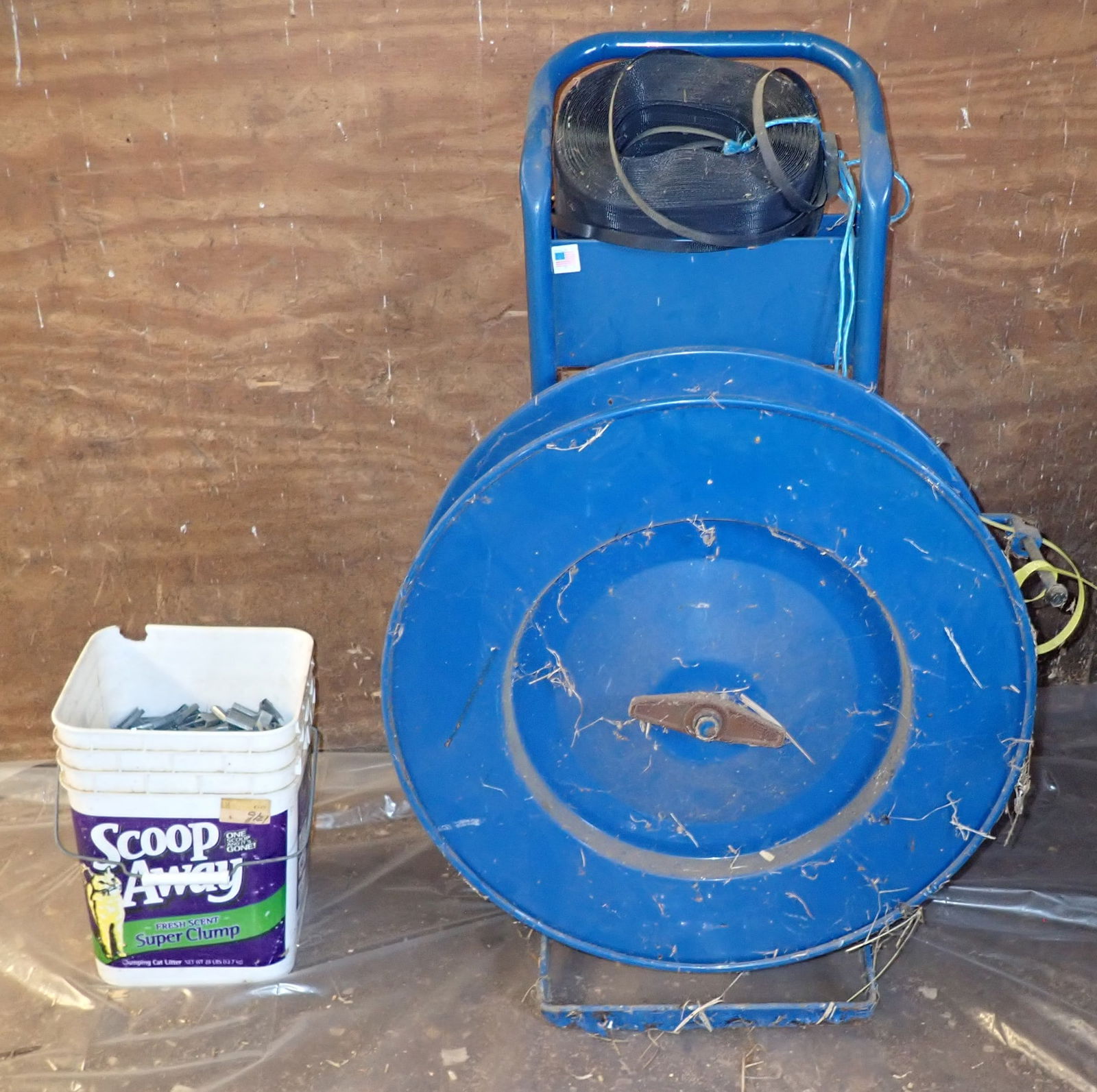 Banding Machine & Clamps (1 of 3)