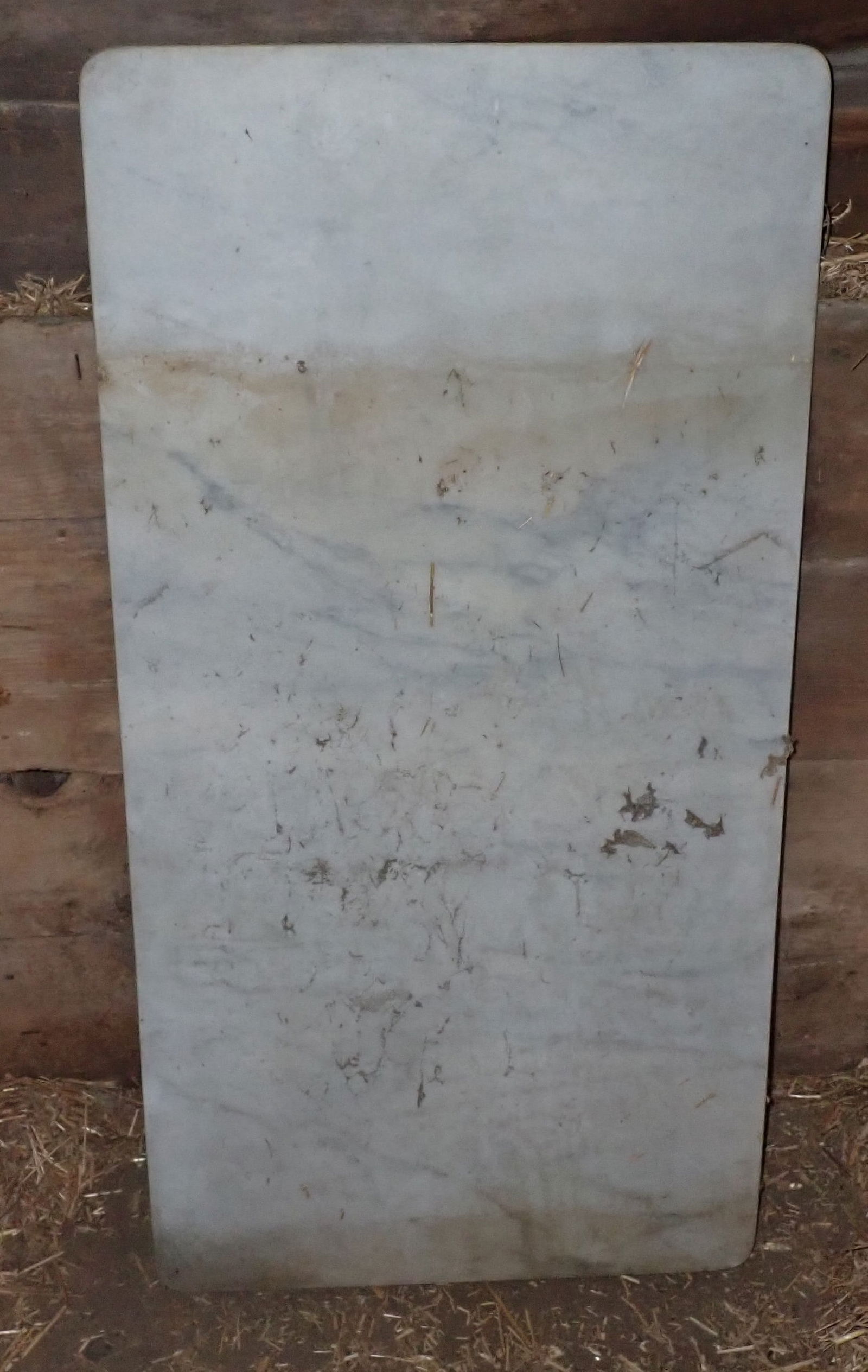 Piece of Marble: Apprx 22" x 43". No in house shipping !