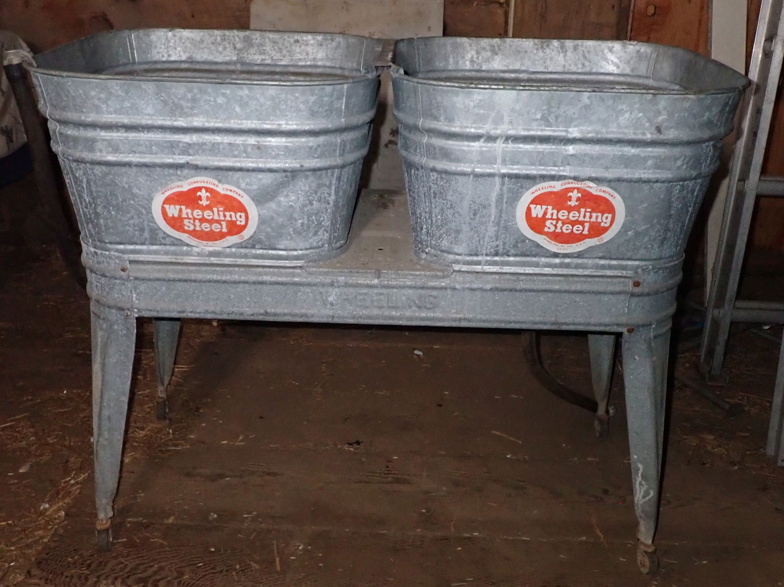 Wheeling Steel Washtubs w/ Rolling Stand (1 of 4)
