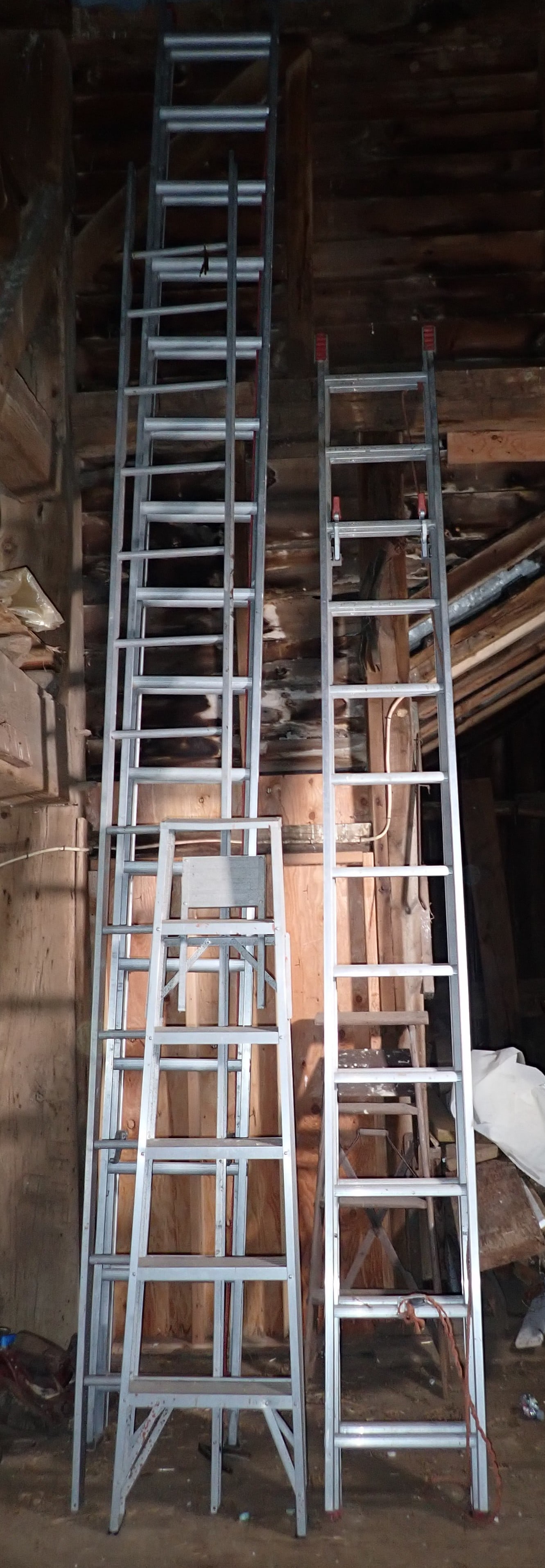 Aluminum Extension & Step Ladders (1 of 5)