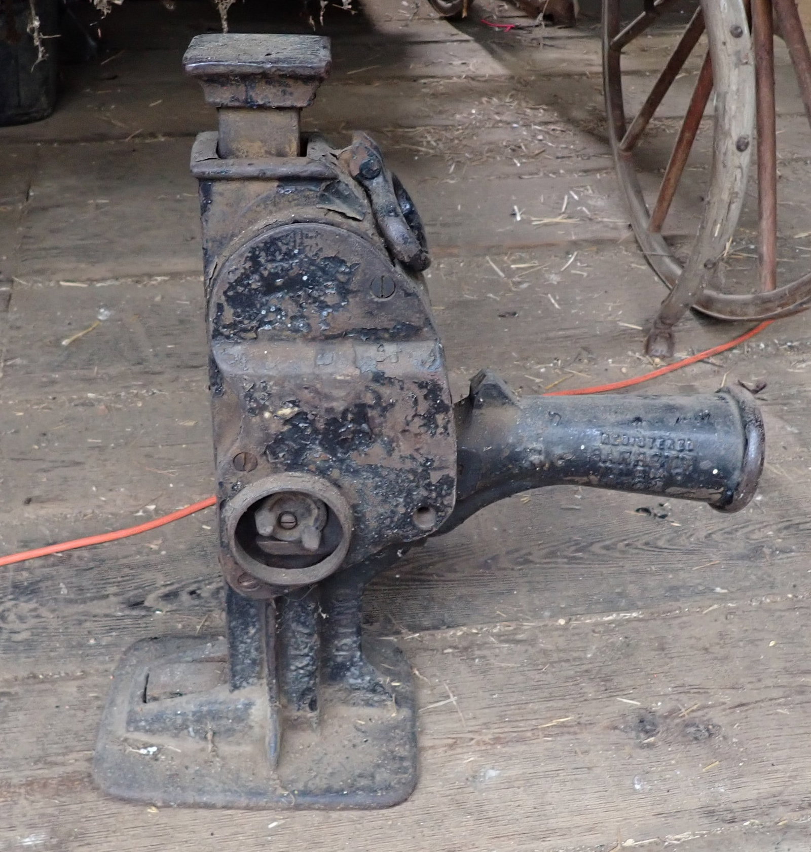 Barrett No.4 Railroad Jack w/ Handle 15 Ton: NO in house shipping !