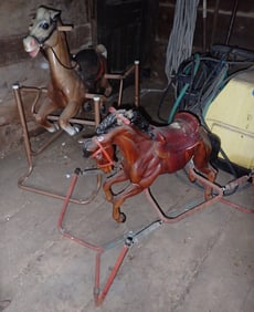 2 Rocking Horses incl Wonder Horse