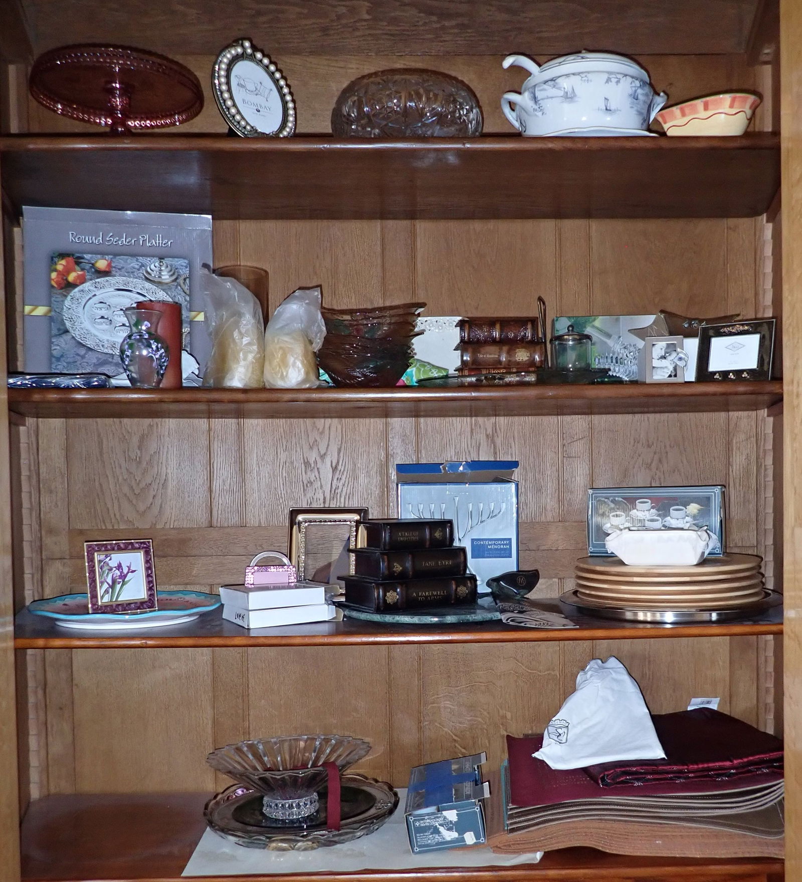 Decorator & Misc Items (1 of 9)