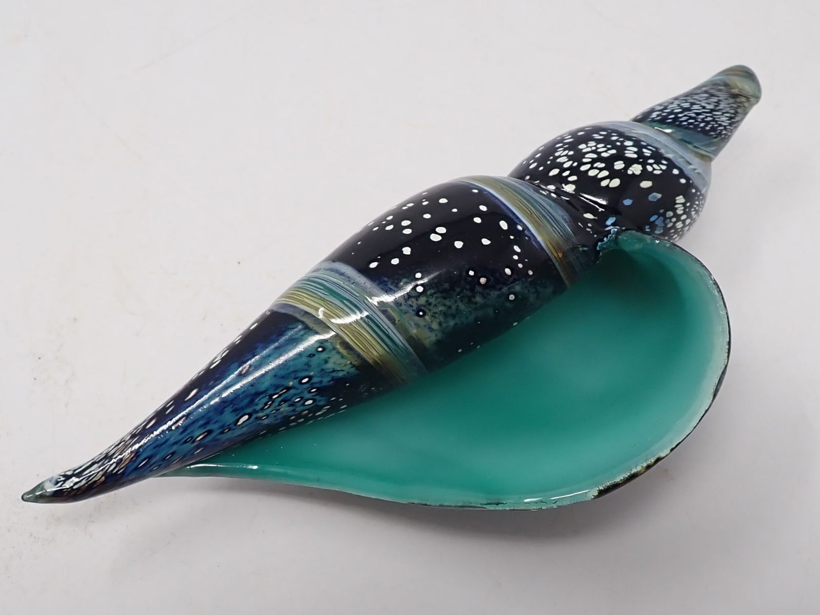 Art Glass Conch Shell (1 of 3)
