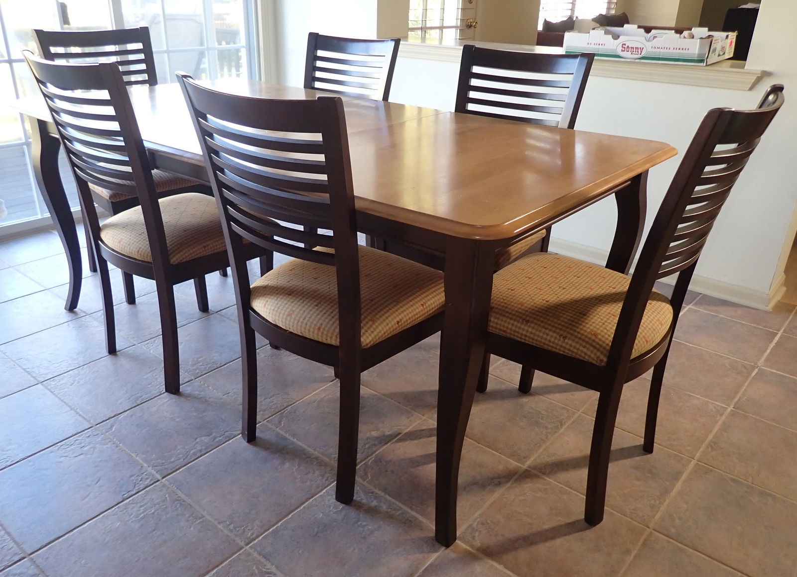 Kitchen Table & 6 Chairs (1 of 5)