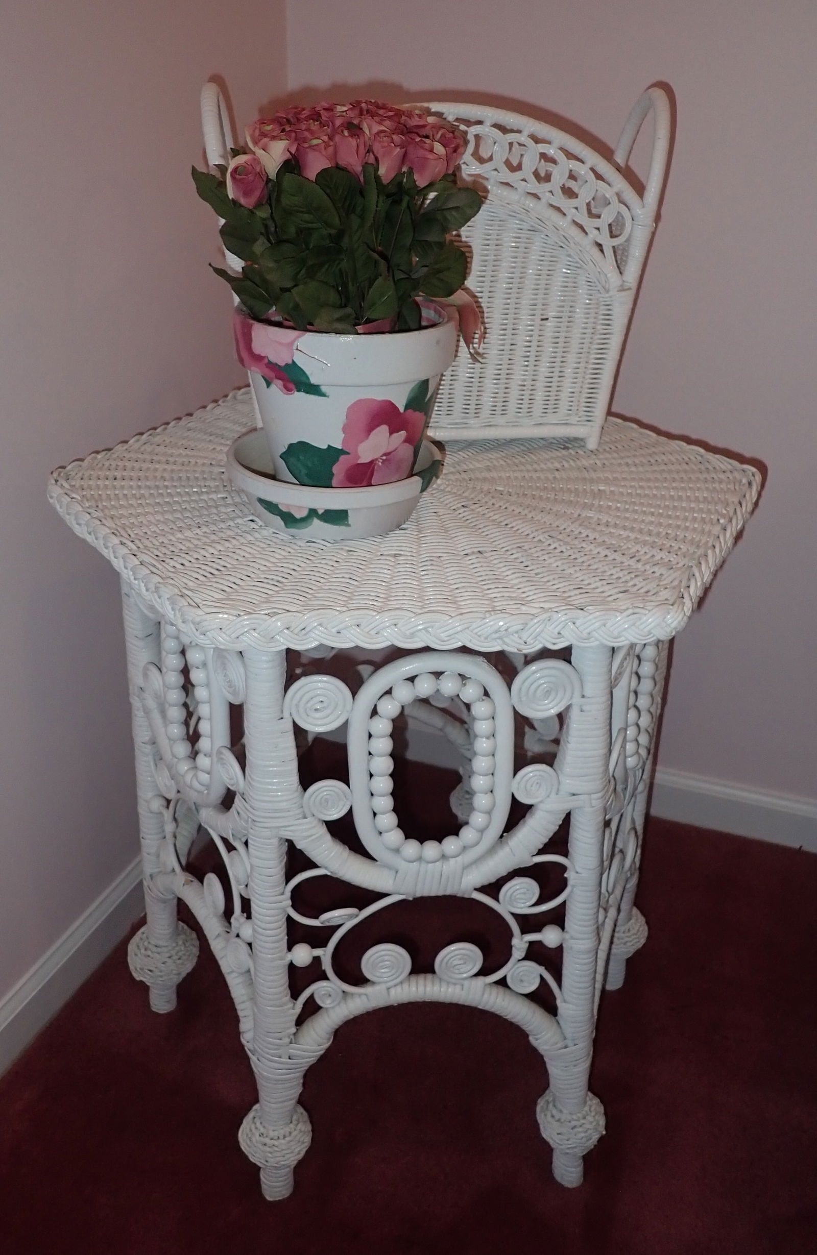 Wicker Stand, Magazine Rack, Artificial Plant (1 of 2)
