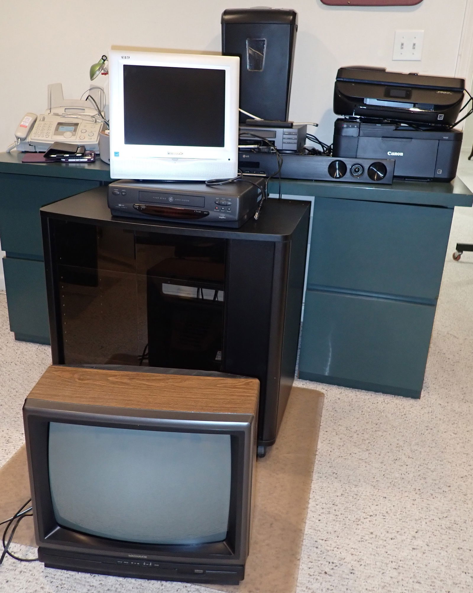 Speakers , Printers, & Misc Electronics (1 of 8)