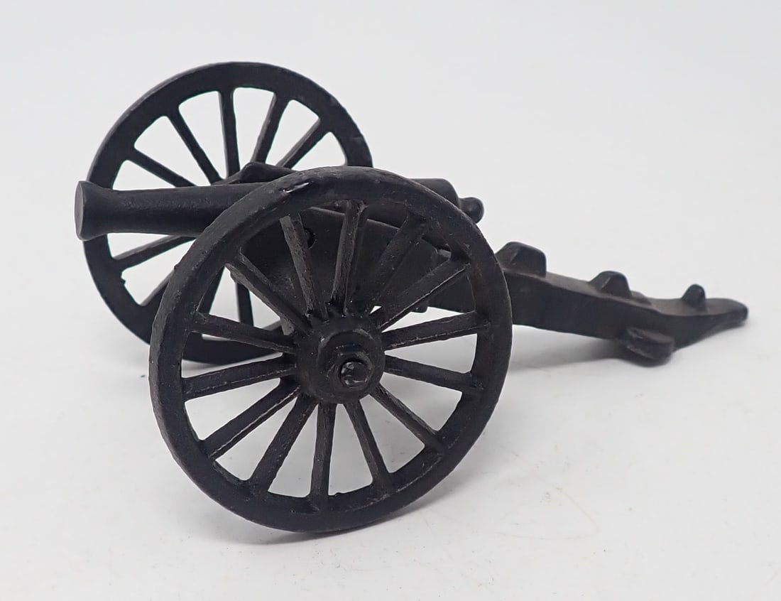 Cast Iron Cannon: Reproduction Cannon - Approx 4 1/2" long. Shipping available