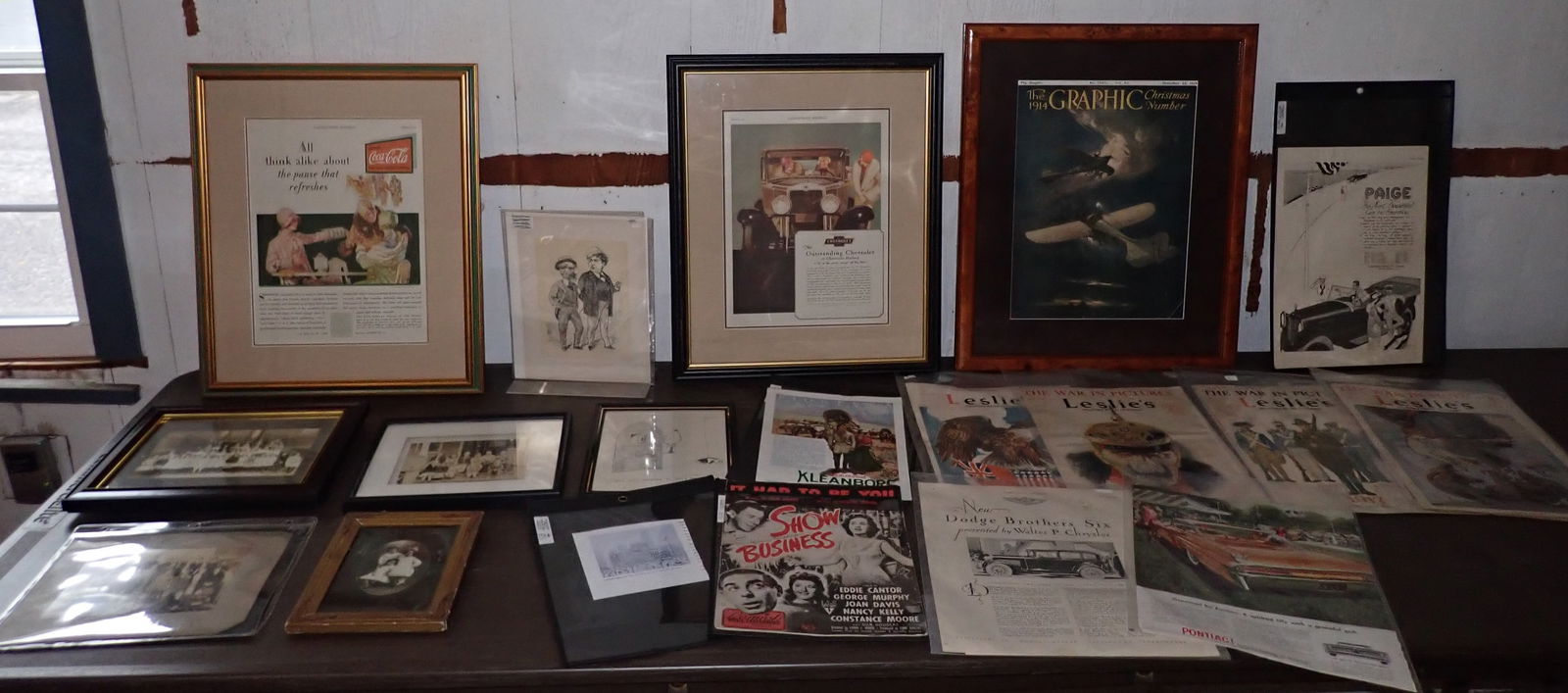 Magazine Ads , Photographs & Misc (1 of 9)