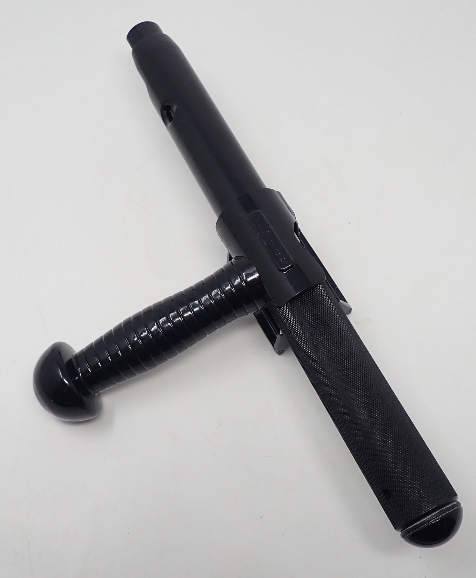Monadnock Expandable Baton & Holster (1 of 3)