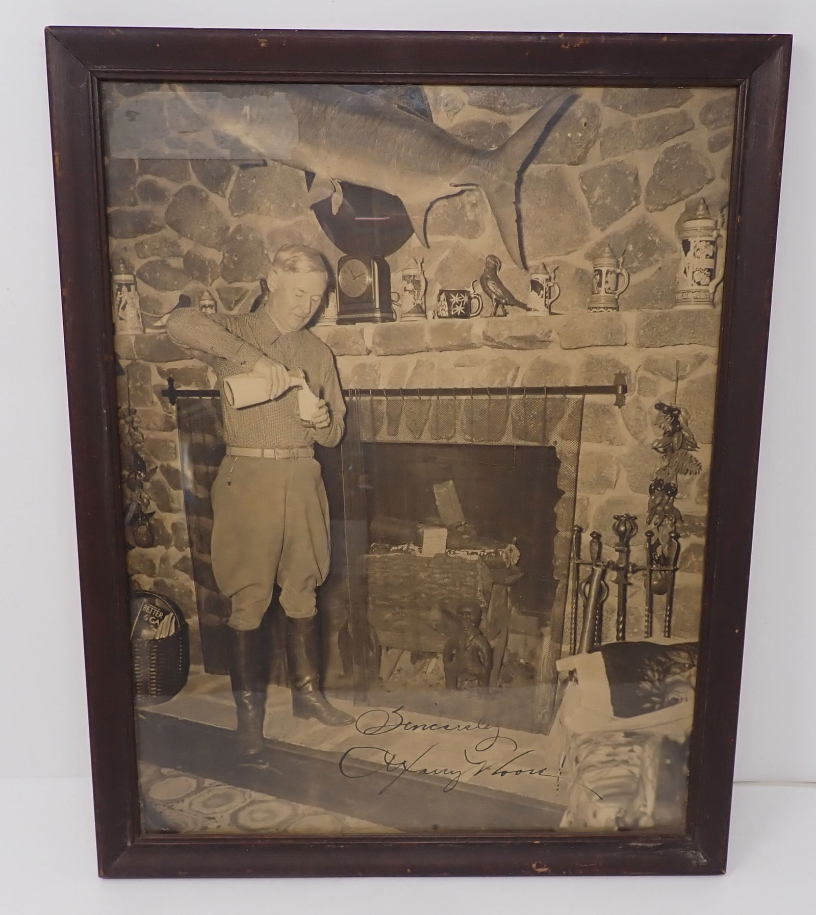 Harry Moore Signed Picture (1 of 3)