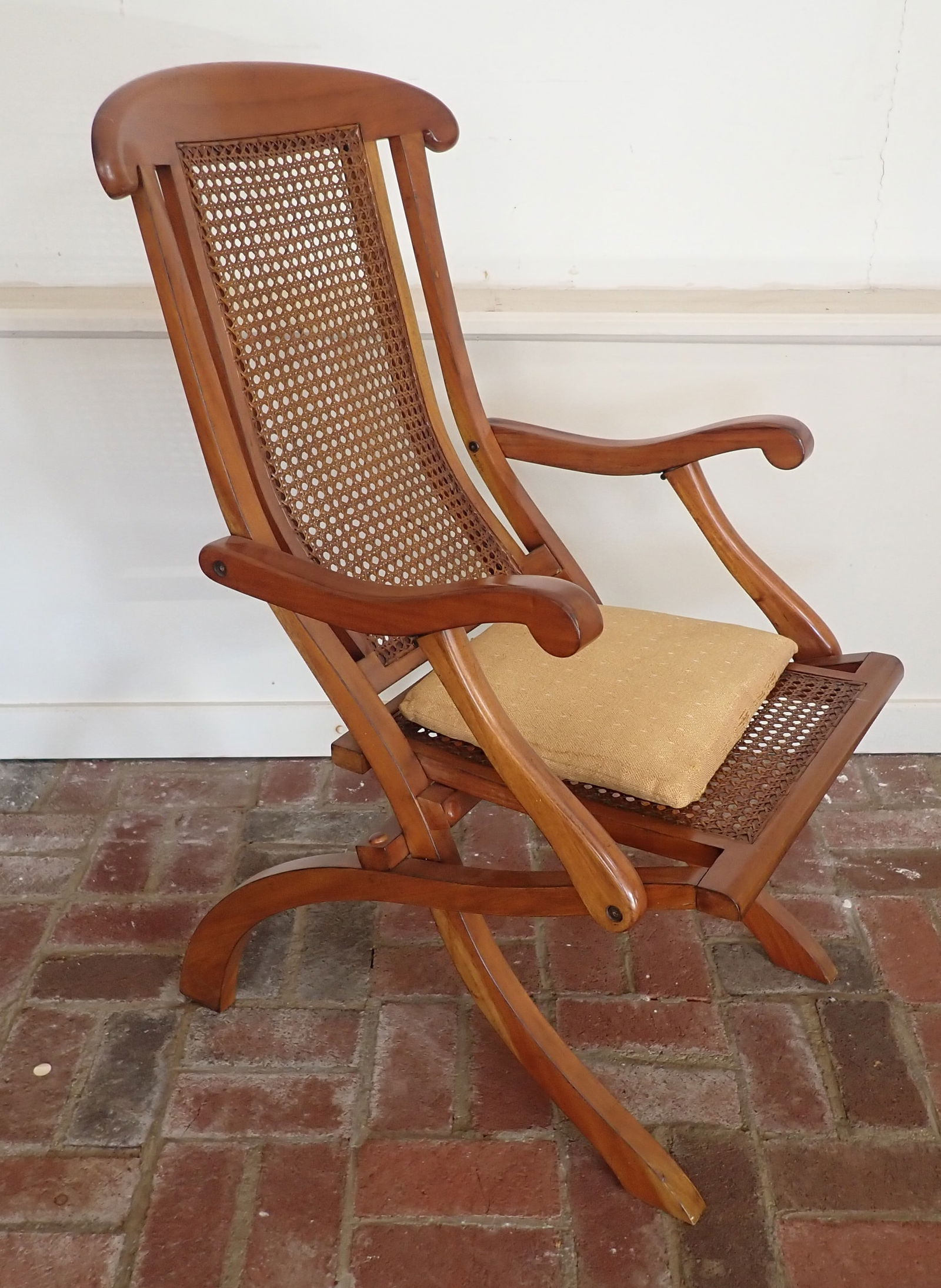 Cane Seat Folding Chair (1 of 5)