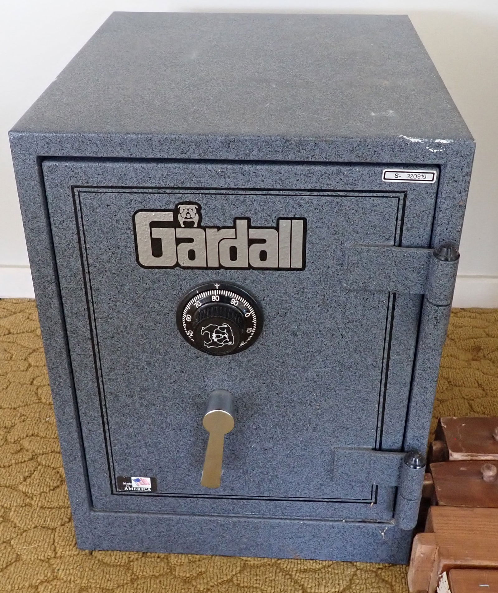 Gardall Floor Safe (1 of 3)