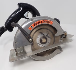 Vintage Black & Decker 7 1/4" Professional HD Saw