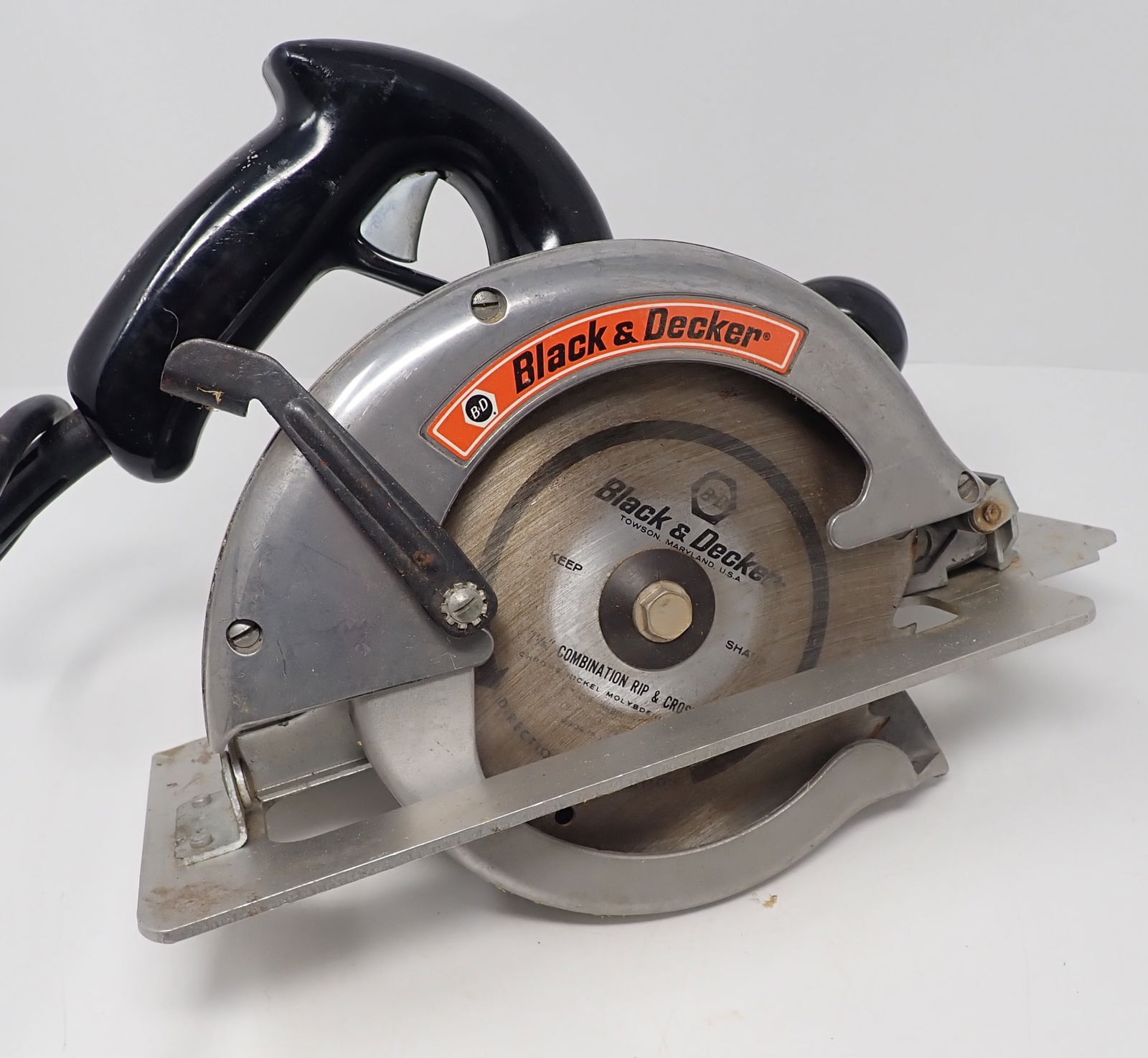 Vintage Black & Decker 7 1/4" Professional HD Saw: Circular Saw - Shipping available