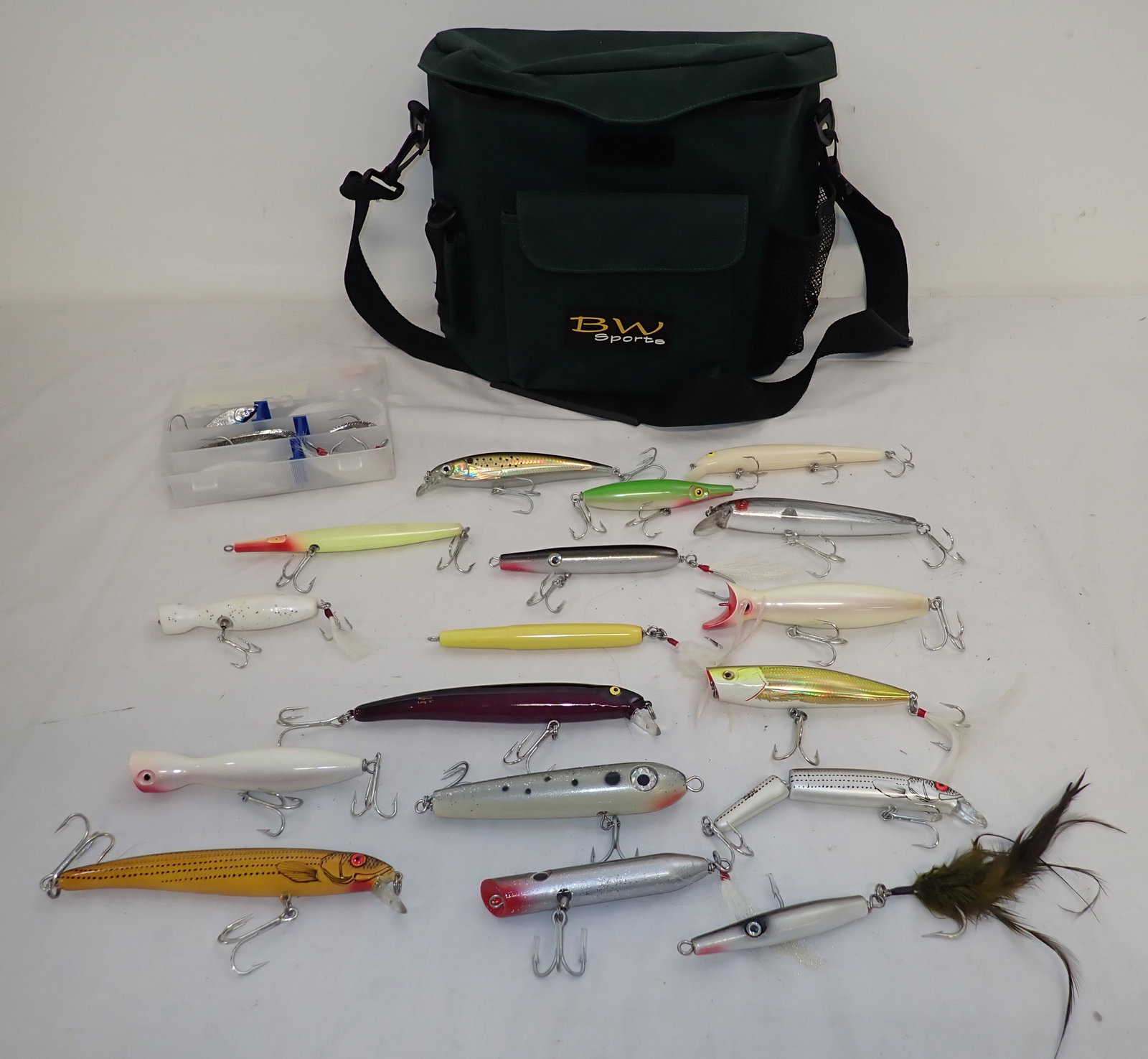 Fishing Luress & BW Sports Tackle Bag: Longest is approx 7 1/4". Shipping available