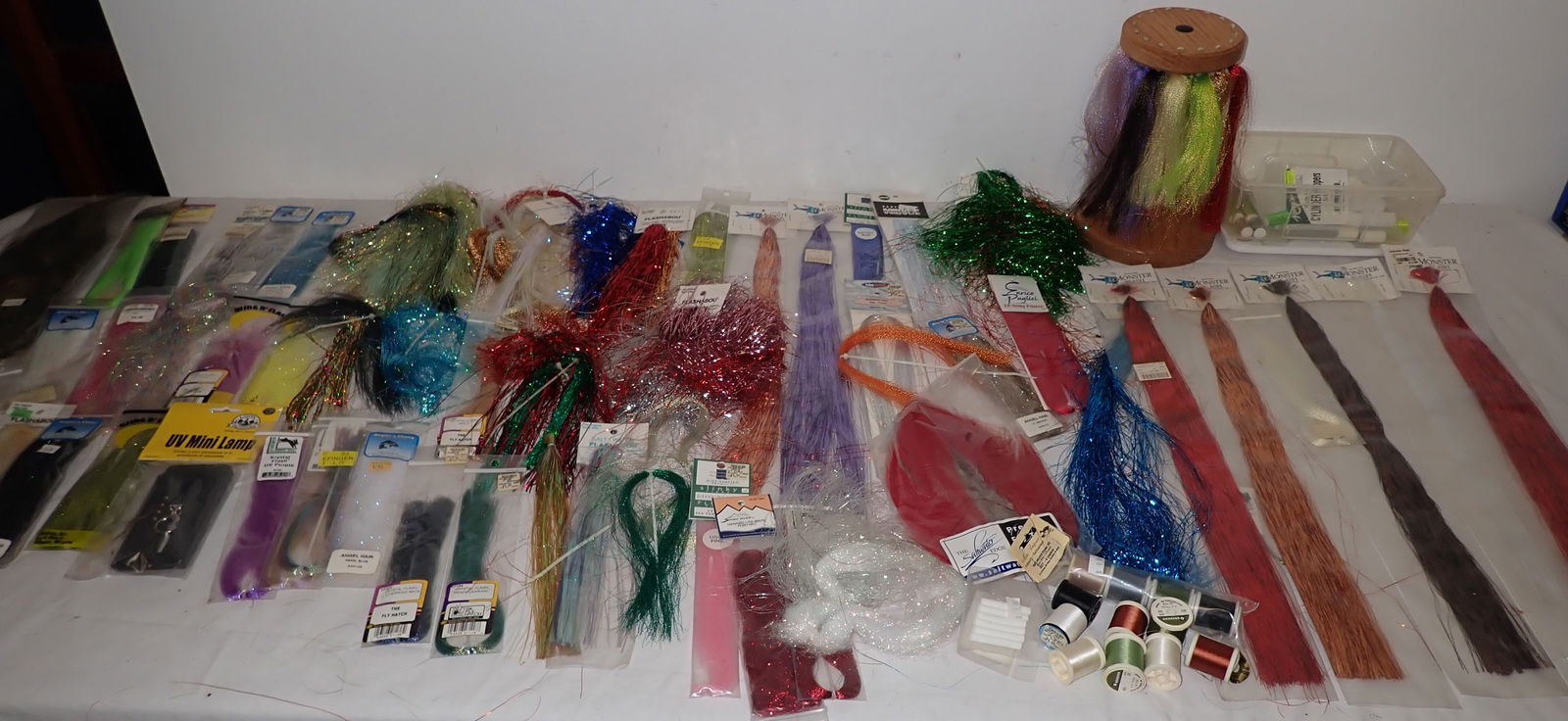 Fly Tying Thread , Material & Rack (1 of 11)