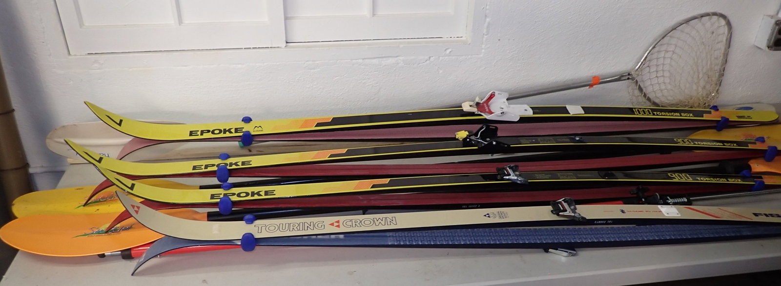 Epoke & Fischer Skis , Kayak Paddles , Load Lock & Misc: Gun case is locked and has no key with it. Must take all ! No in house shipping !