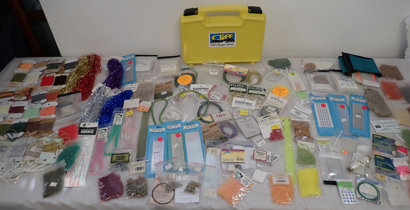Fly Tying / Fishing Material & Supplies (1 of 9)