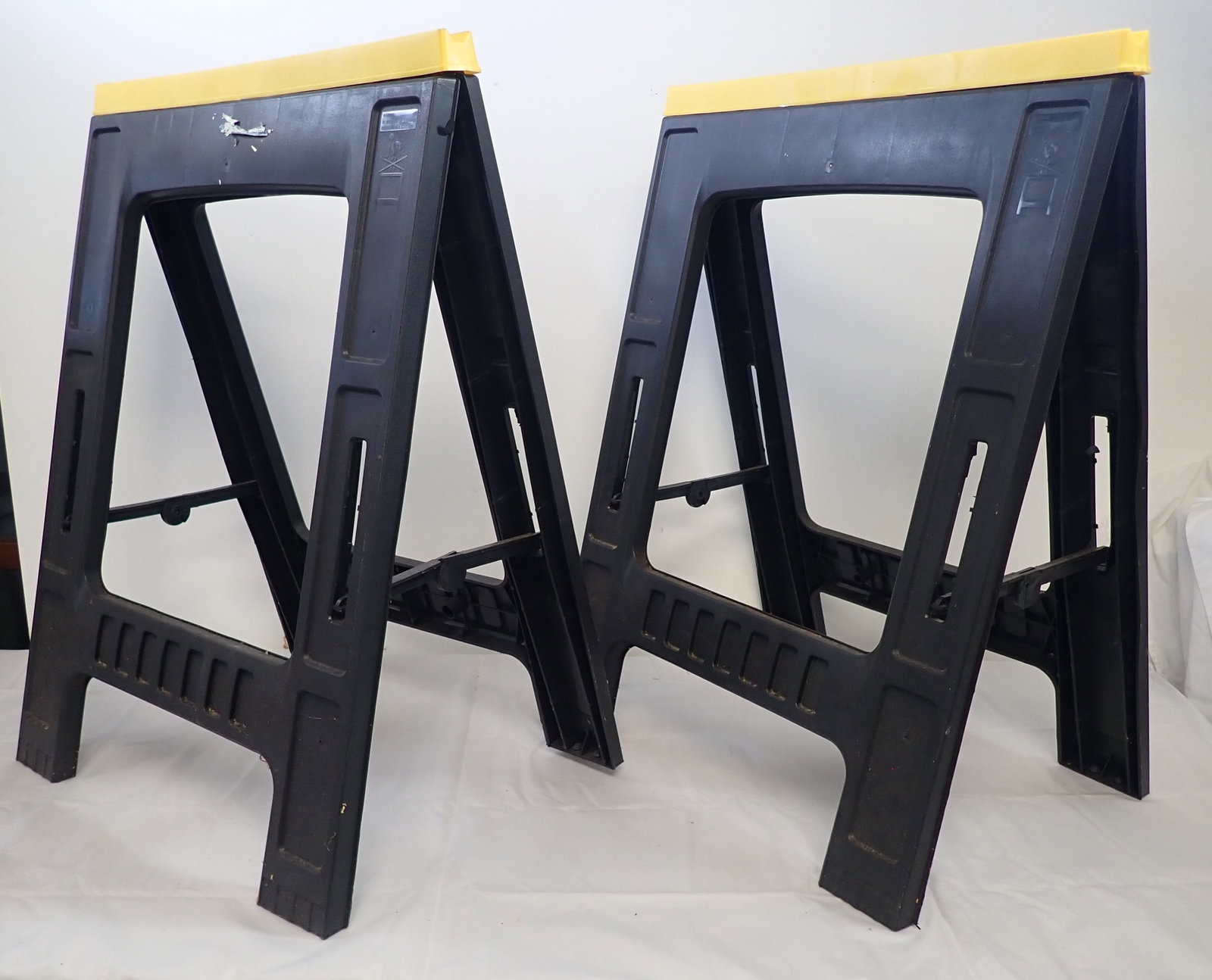 Light Duty Saw Horses: NO in house shipping !